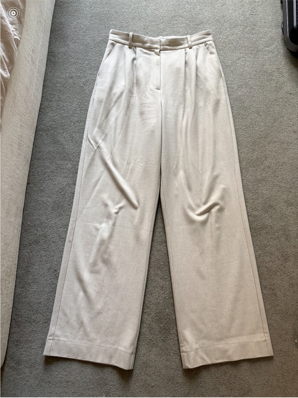 Abercrombie & Fitch Wide-Leg High-Rise Cream Pants